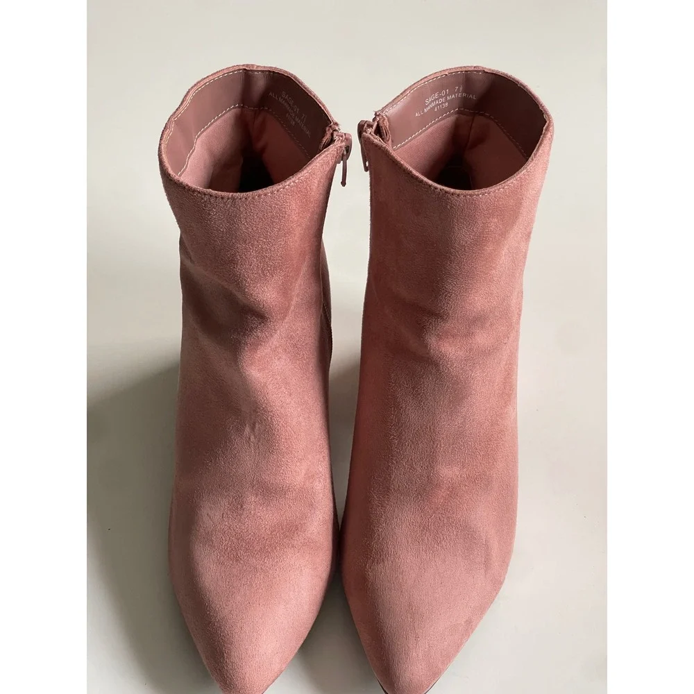 Bamboo Dusty Rose Pink Faux Suede Block Heel Ankle Boots chic boho coquette 7.5